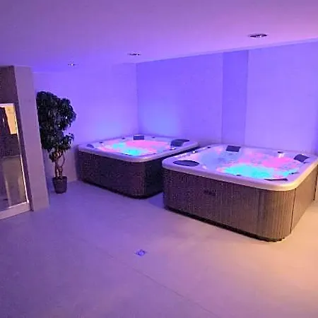 Hotel Ezusthid 4*