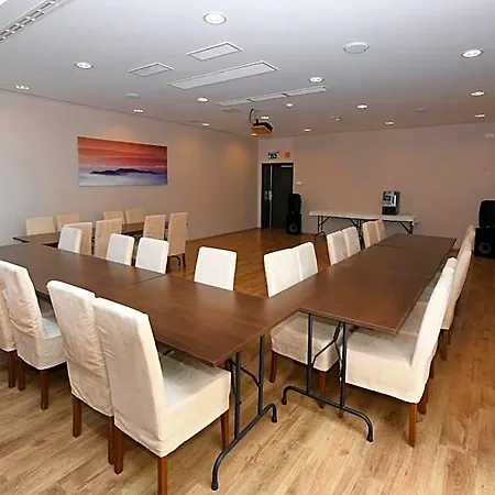 Ezusthid Hotel 4*