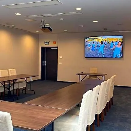 Ezusthid Hotel 4*