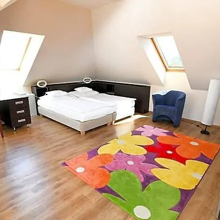 Hotel Ezusthid